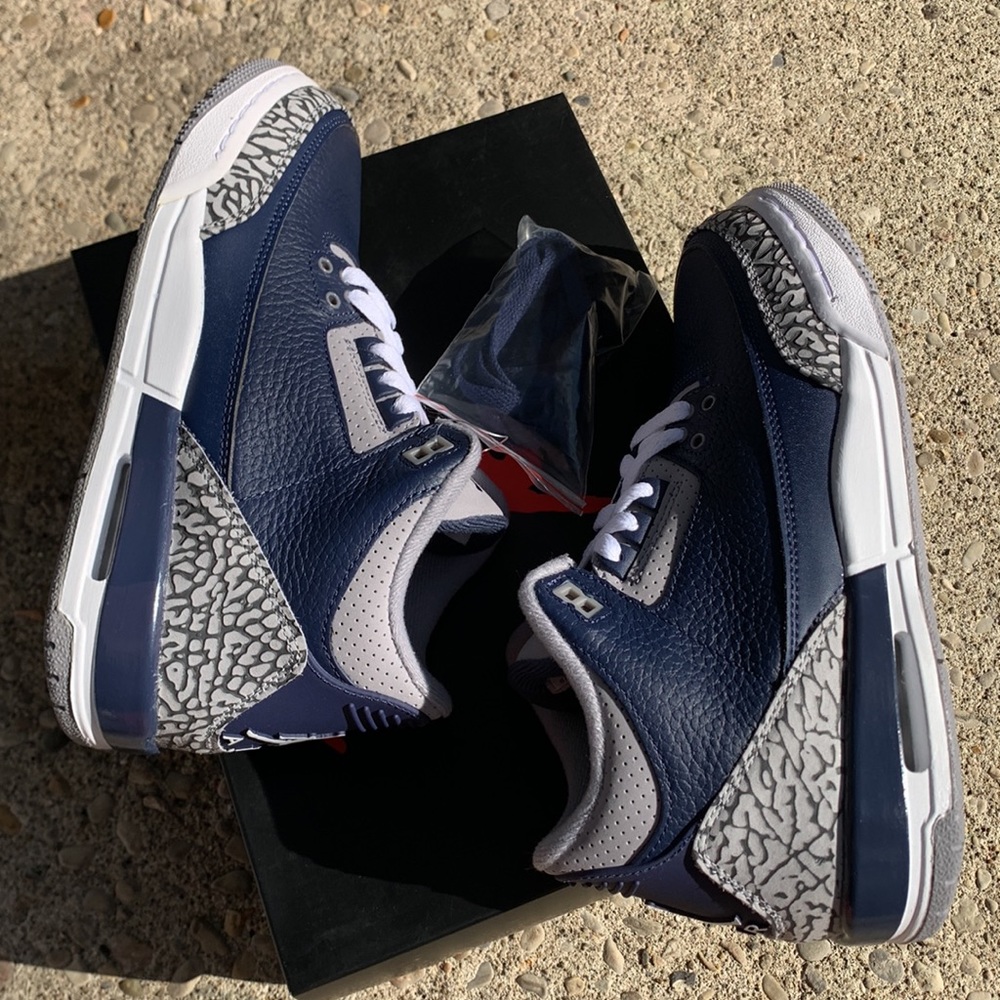 New Jordan 3  Retro Georgetown Size  7Y / 8.5 women - Picture 9 of 15